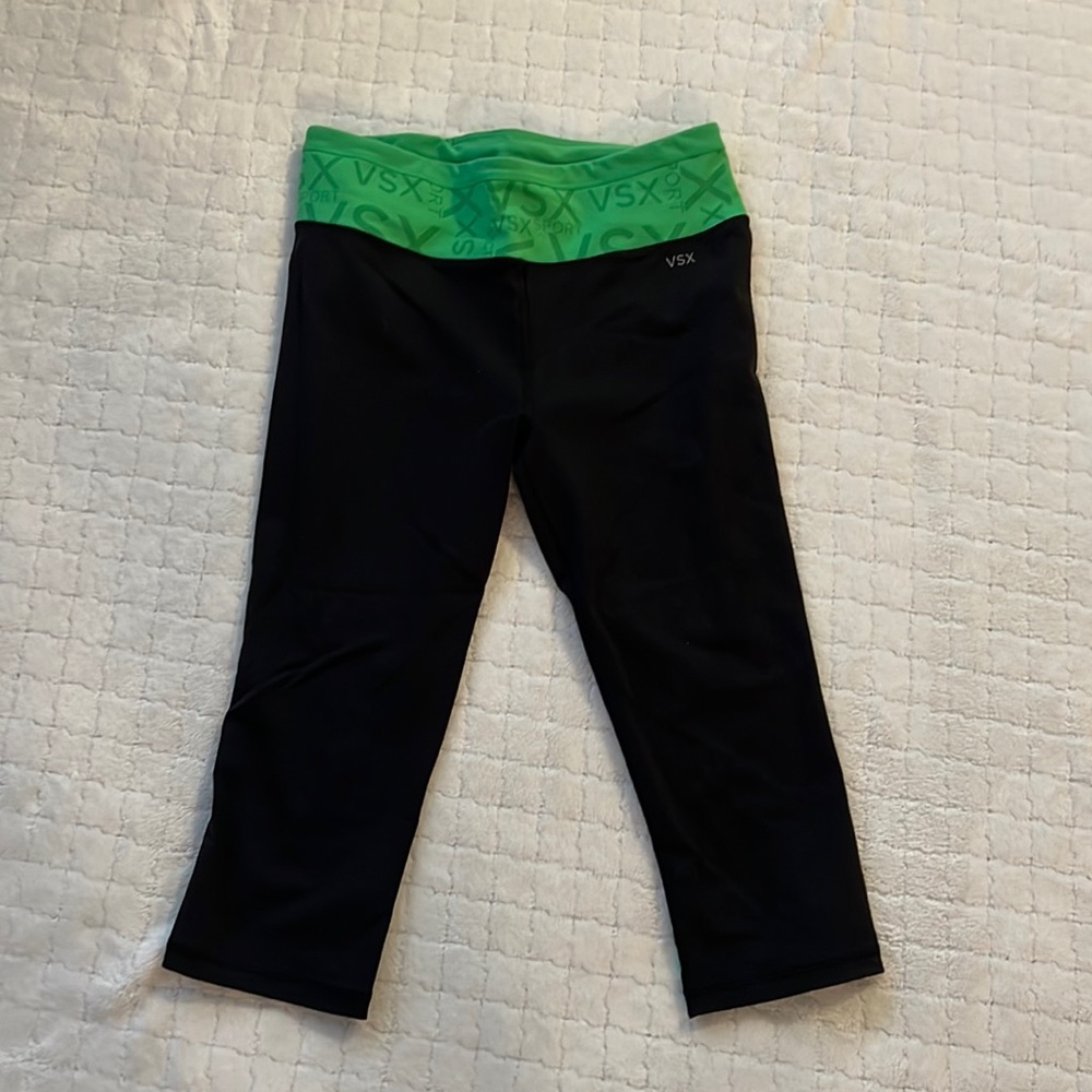 Victoria’s Secret Capri leggings
